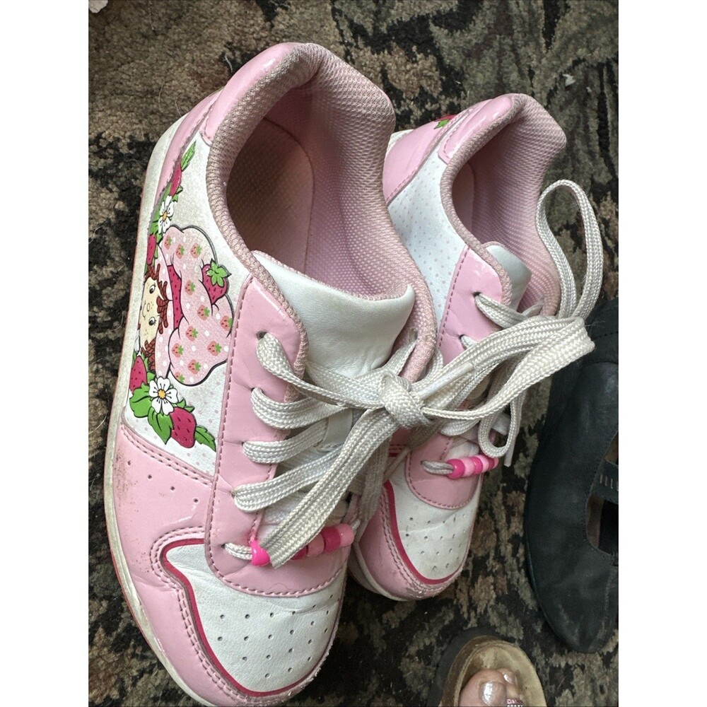🍓Girls Strawberry Shortcake Polka Dot Pink White Lace-Up Sneakers Size 5